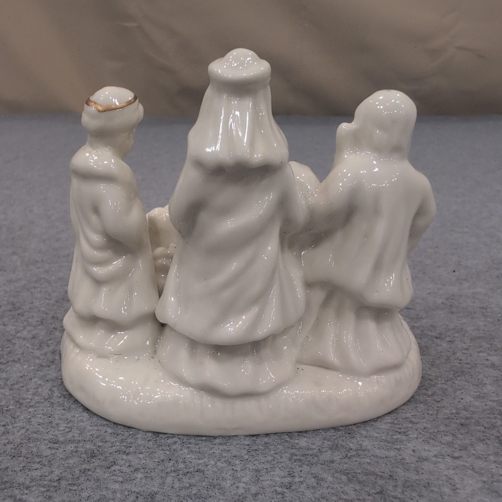 White Ceramic Nativity Scene with Gold Trim Small Christmas Figurines Set‎ - Picture 4 of 5